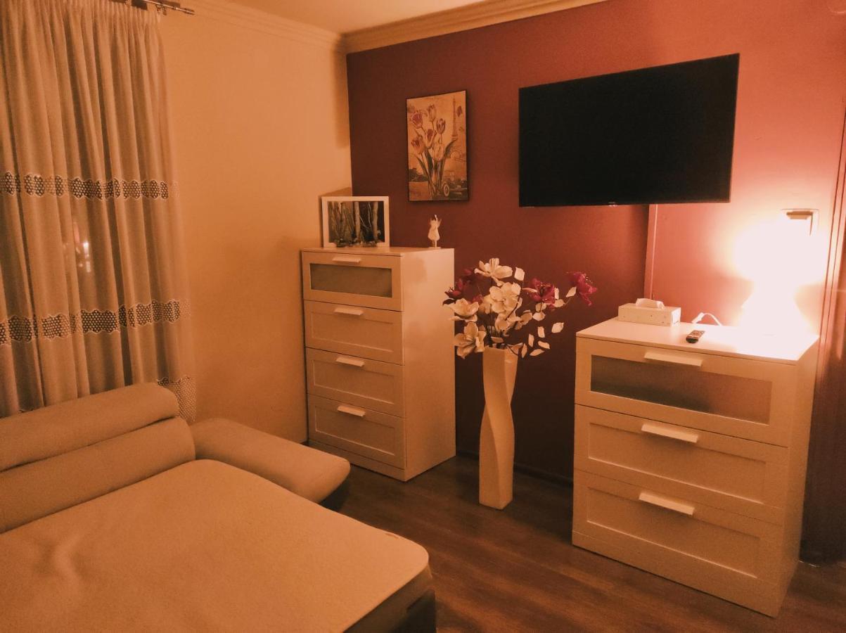Matyas Apartman Tata Luaran gambar